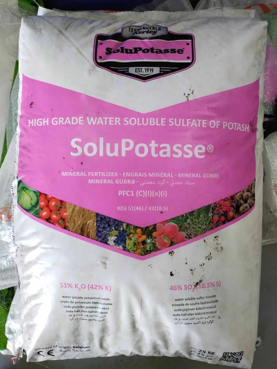 Close up a KSO4 0-0-50 fertiliser bag