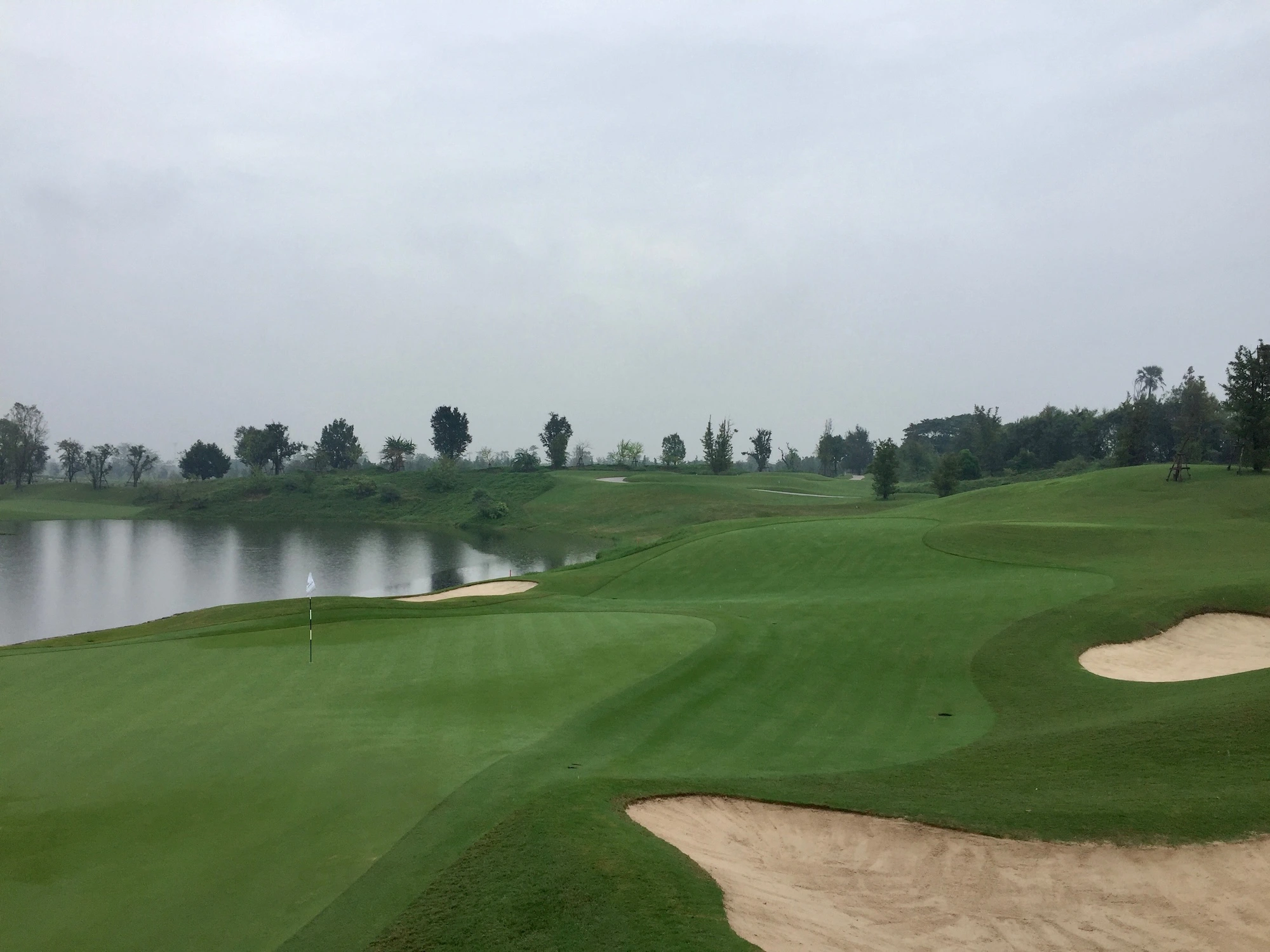 The par 3 2nd hole at Nikanti Golf Club