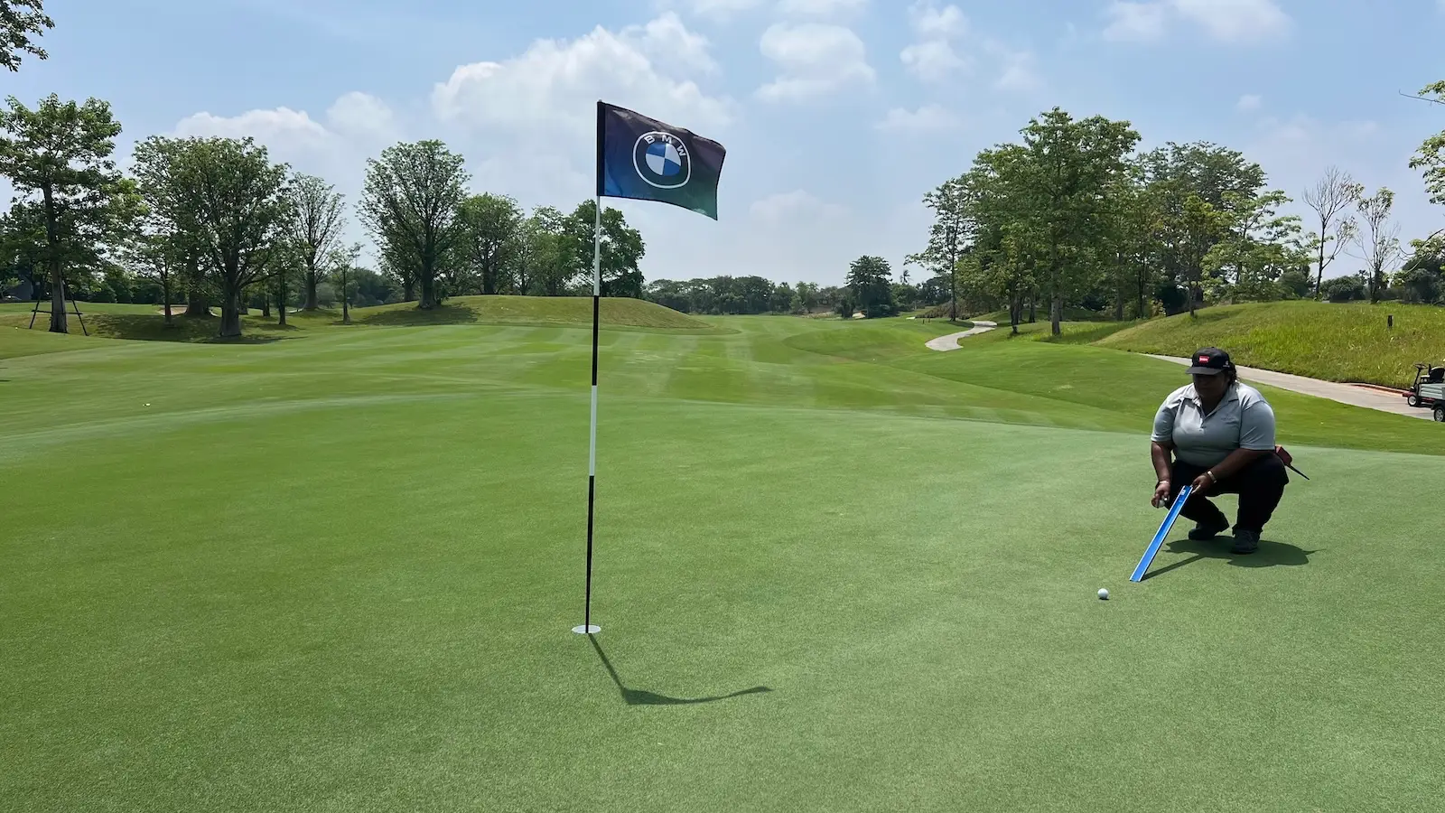 Measuring green speed on TifEagle greens in Thailand