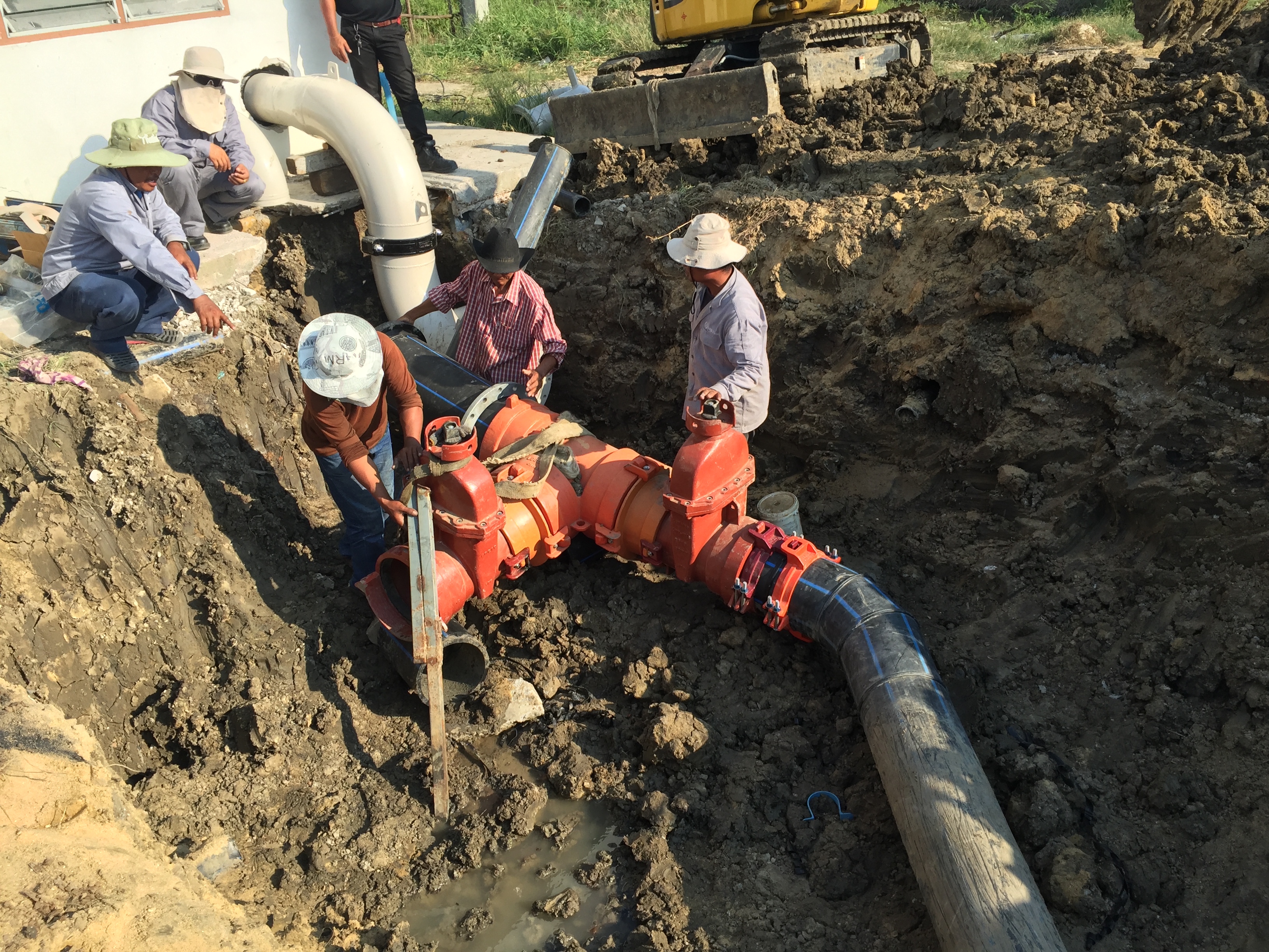 Installation of a golf course irrigation system mainline pipe